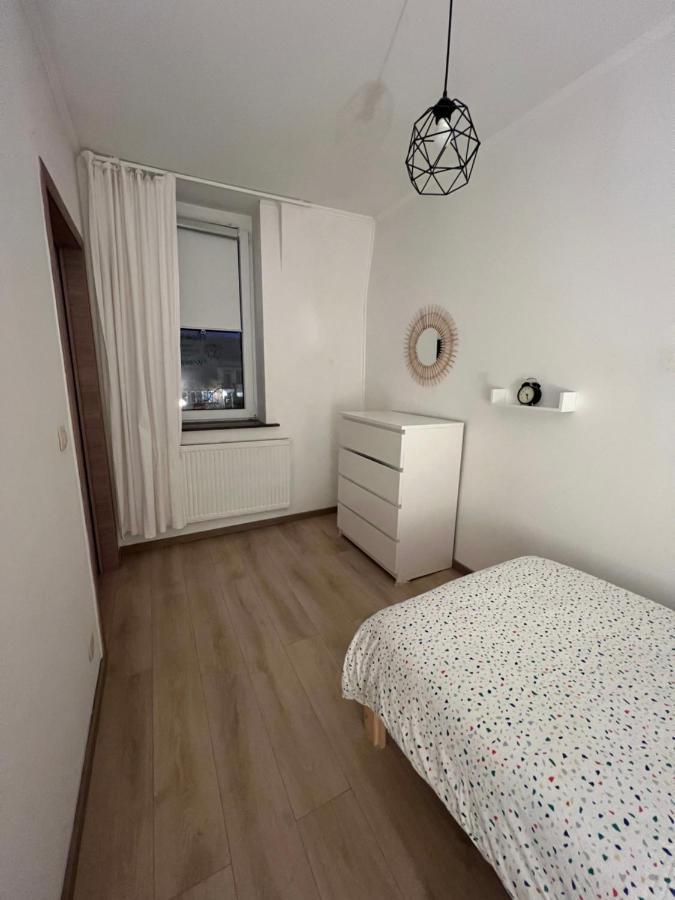 - Place Jourdan & Eu Institutions Appartement *